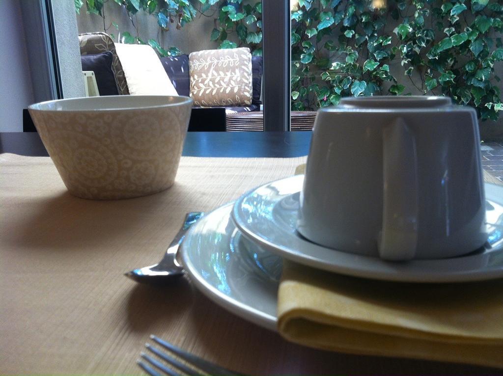 Guest house Vialeromadodici & 3*